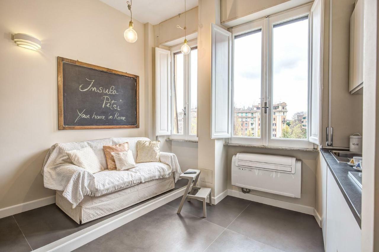 Insula Petri _ 2Bdr Apartment 로마 외부 사진